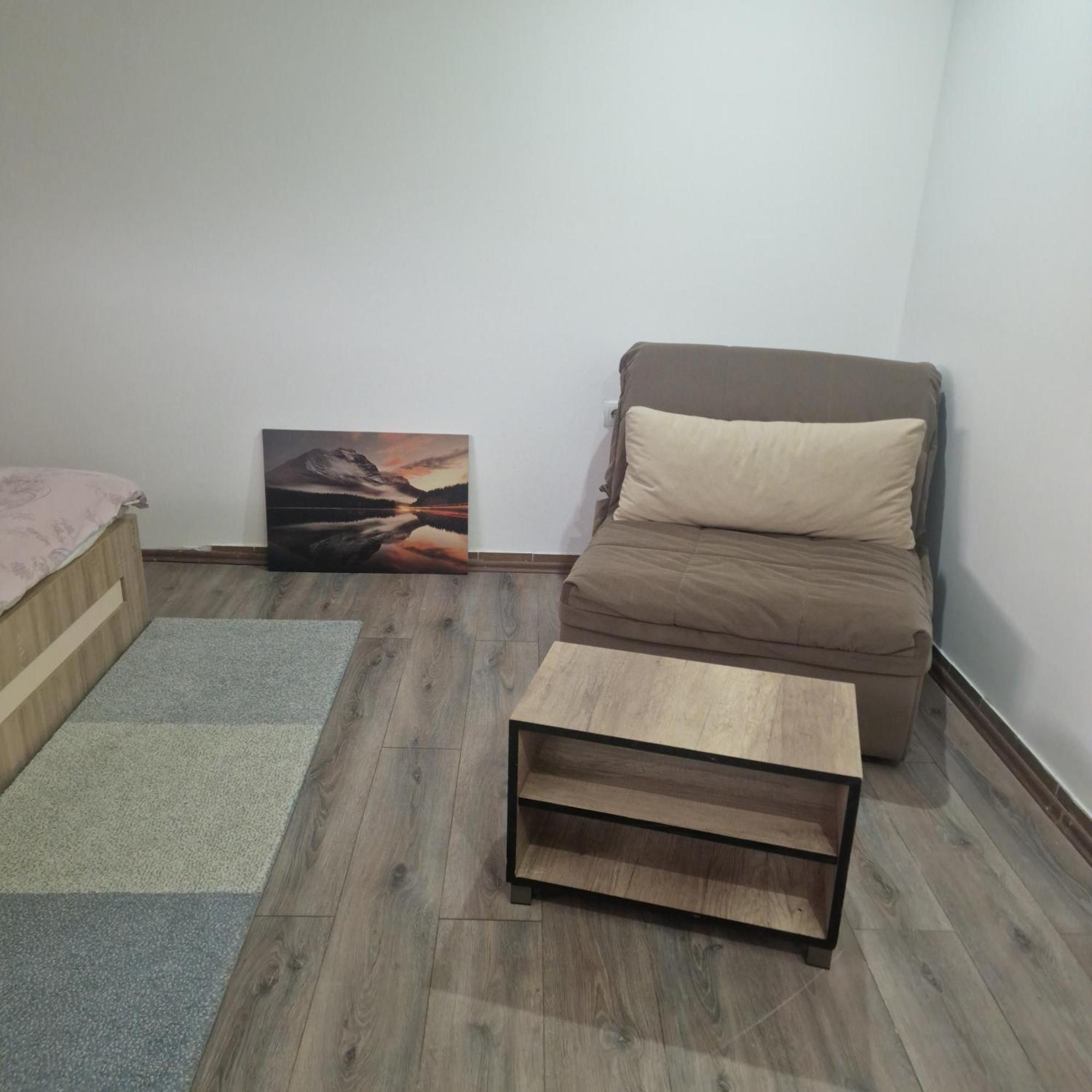 Square Apartment Paraćin Extérieur photo